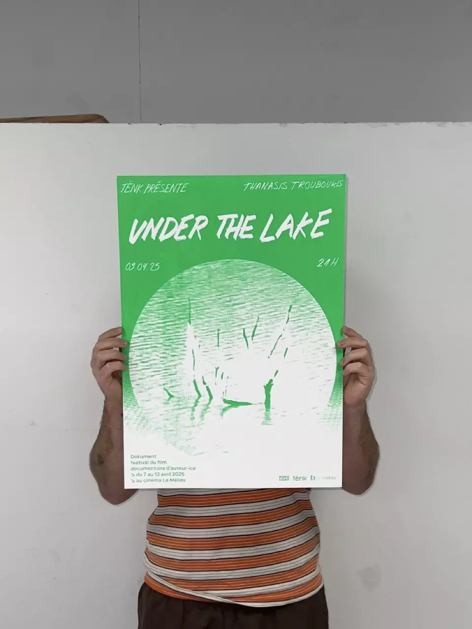 échelle poster "Under the Lake"